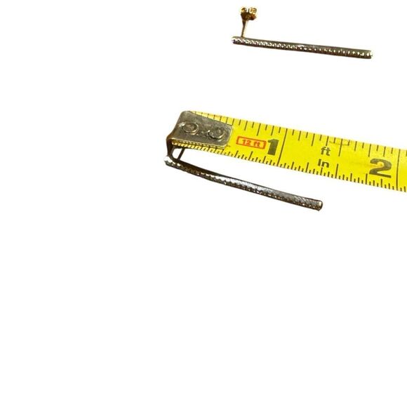 Macy's Cubic Zirconia Line Stud Silver Plate Drop Earrings Drop - Picture 5 of 5